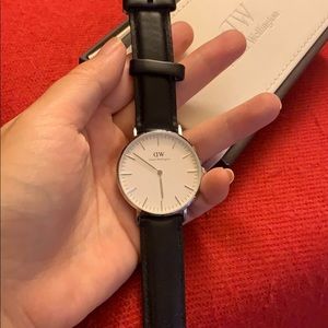 Daniel Wellington black watch